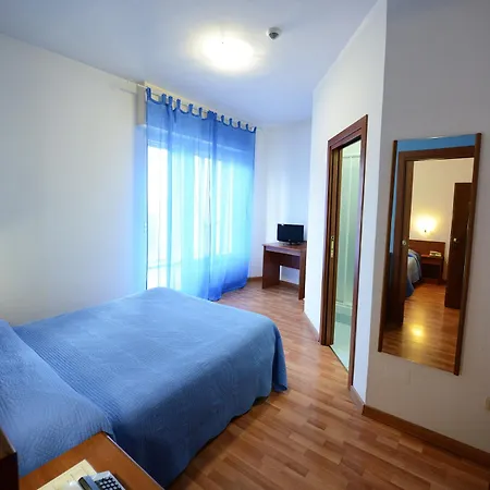 Astor Hotel 2*